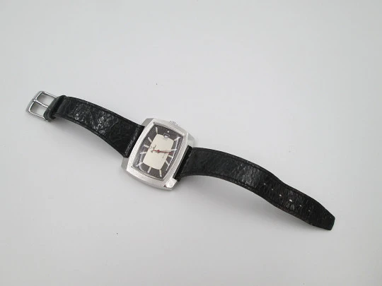Blattina. Stainless steel. Rectangular case. Automatic. Calendar. Bitone dial. 1970's