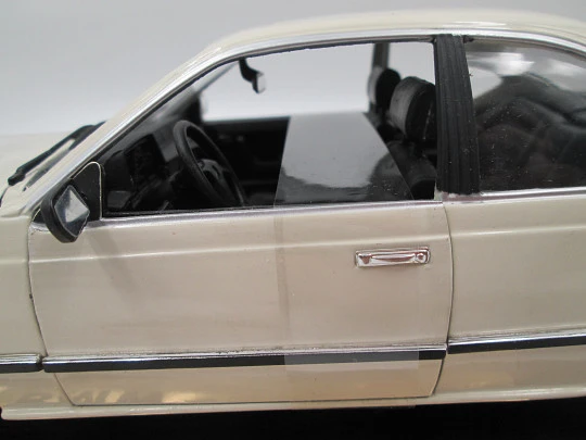 BMW 635 SCi coche miniatura metal. Anson. Escala 1:18. Estuche. Hong-Kong. 1980