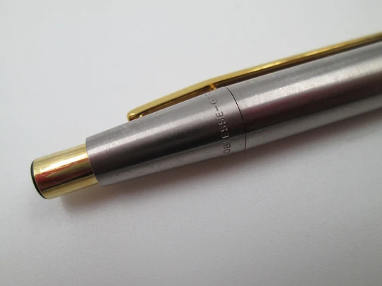 Bolígrafo Montblanc Noblesse GT. Acero inoxidable y chapados oro. 1980