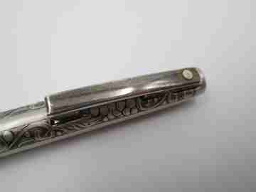 Bolígrafo Sheaffer Imperial. Plata de ley. Grabados uvas, hojas y volutas. 1970