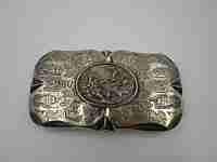 Bolso de mano mujer. Plata y vermeil. Francia. Escena romántica. 1900