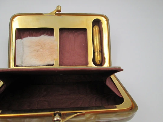 Bolso de mano vanity para mujer. Celuloide nacarado y metal dorado. Estados Unidos