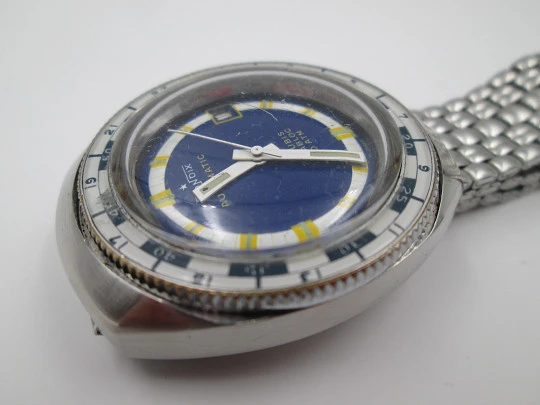 Bondix automatic 20 ATM dive watch. Tricolour dial. Bidirectional bezel. 1960's