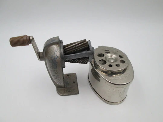 Boston KS Draftsman pencil sharpener. Hunt Company. Metal and iron. 1950's. USA