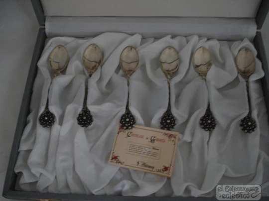 Boxed set of six tea or coffee spoons. Sterling silver. Whiterman