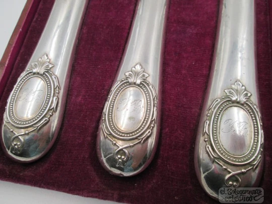 Boxed travel cutlery. Carving set (fork & knife) and cake pie server. France