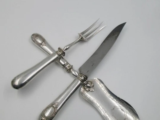 Boxed travel cutlery. Carving set (fork & knife) and cake pie server. France