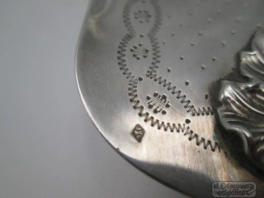 Boxed travel cutlery. Carving set (fork & knife) and cake pie server. France