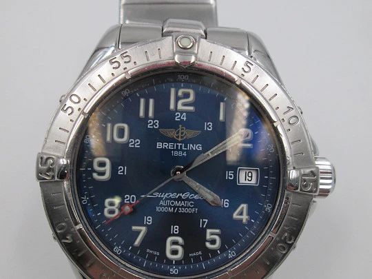 Breitling Superocean. Automatic. Steel. Bracelet. Blue dial