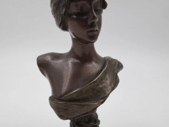 Bronce modernista. Busto mujer Alda. 1900. Emmanuel Villanis. Francia