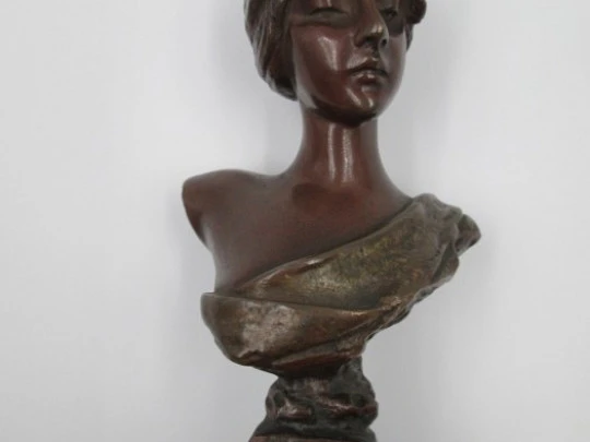 Bronce modernista. Busto mujer Alda. 1900. Emmanuel Villanis. Francia