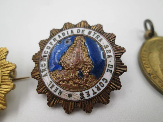 Bronze medal and enamel badges Archconfraternity of Our Lady of Cortes. 1950's