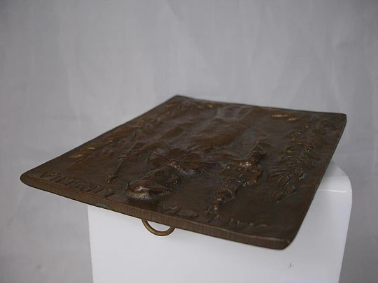 Bronze plaque. St. Ursula. Circa 1970's. High relief. Ring. Spain