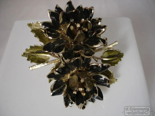 Brooch Coro. Gold plated and enamel. 1930's. Flowers. Rhinestone