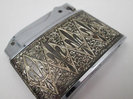 Brother-Lite pocket petrol lighter. Chromed plated. Fleurs-de-lis and vegetal motifs. 1950's