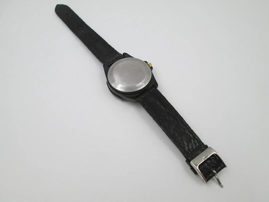 Bulova Ocean Timer. Acero pavonado negro. Automático. Brújula. Estuche piel. 1975