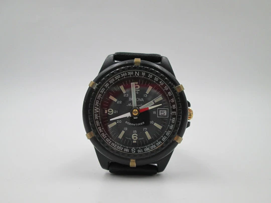 Bulova Ocean Timer. Acero pavonado negro. Automático. Brújula. Estuche piel. 1975