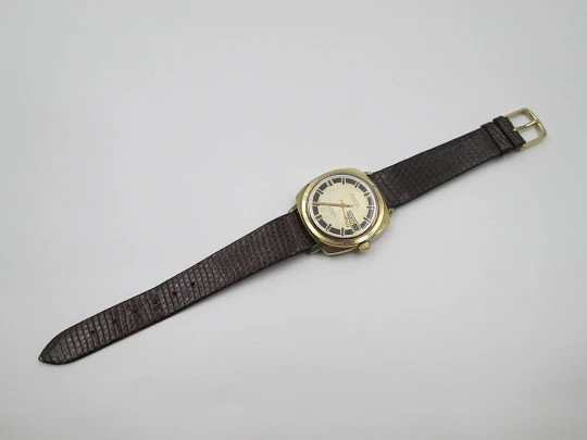 Bulova Oceanographer 333. Acero y chapado oro. Automático. Día y fecha. 1970. Suiza