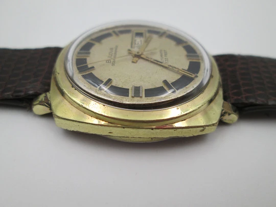 Bulova Oceanographer 333. Acero y chapado oro. Automático. Día y fecha. 1970. Suiza