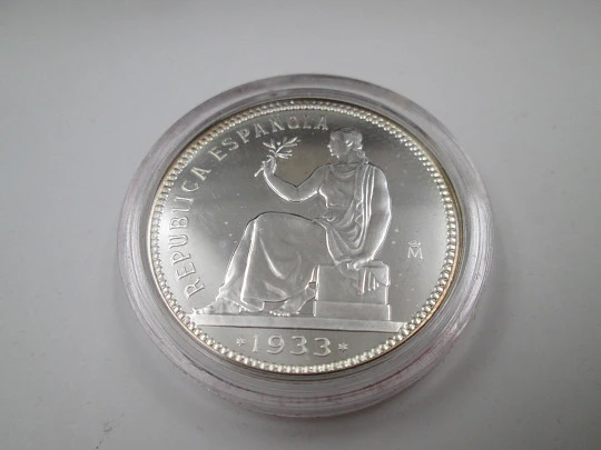 Caja 24 monedas Historia de la Peseta. Plata de ley 925 y chapados oro 24k