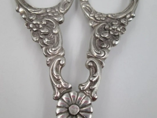 Cake pie scissor serving tongs. 800 sterling silver. Openwork. Flowers. 1930's