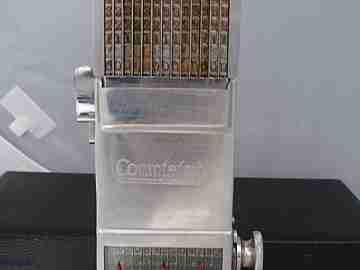 Calculadora Comptator. Schubert&Salzer. 1920. Metal. Caja