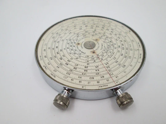 Calculadora Fowler's. Estuche. Metal. UK. Años 40. Circular