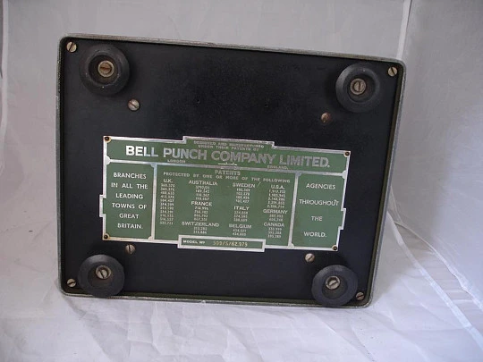 Calculadora Plus 509/S. Bell Punch. Años 40. Metal. Reino Unido