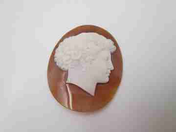 Camafeo ovalado bicolor busto perfil mujer griega. Alto relieve. 1960. Europa