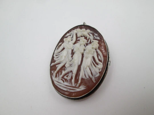 Cameo relief scene nymphs. Pendant brooch with sterling silver frame. Europe. 1940's