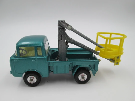 Camión grúa Jeep FC 150. Corgi Toys. Mettoy Playcraft Ltd. Metal fundido. Inglaterra, 1973