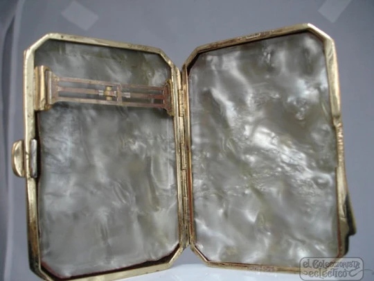 Card holder case. 1940's. Golden metal. Marble celluloid. Aloid