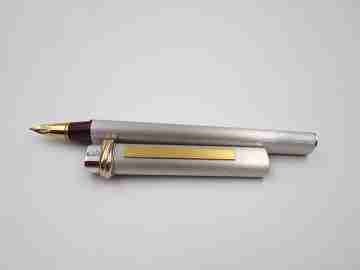 Cartier Le Must Vendome Trinity. Silver and gold plated. Burgundy resin section