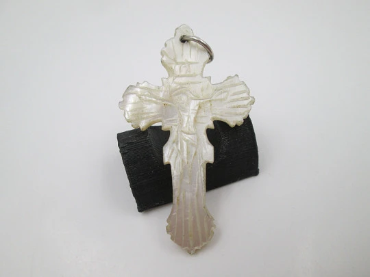 Carved handmade crucifix. Nacre and metal ring top. Latin cross. 1920's. Spain