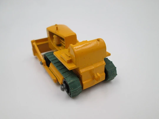 Caterpillar D8 bulldozer. Lesney. Matchbox series No. 18. Diecast metal. England. 1968