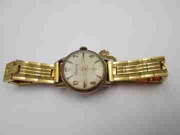 Cauny Prima De Luxe Lunette Carrure. Steel & gold plated. Manual wind. 1960's