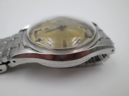 Certina DS Turtle. Stainless steel. Automatic. 1970's. Date. Bracelet