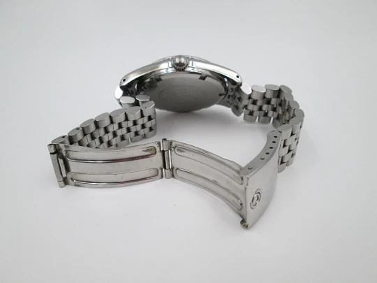 Certina DS Turtle. Stainless steel. Manual wind. Calendar. Bracelet. Golden dial. 1960's