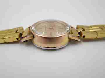 Certina mujer. Chapado oro y acero. Cuerda manual. Brazalete. 1950