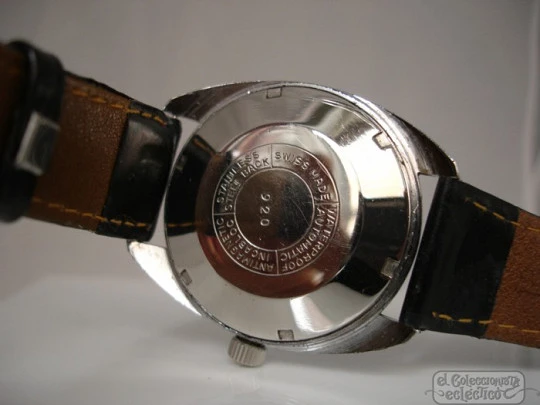 Certina. 1970's. Automatic. Black dial. Swiss. Calendar. Strap