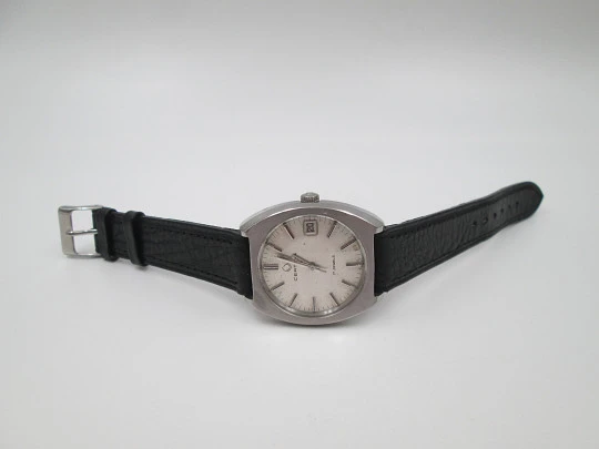 Certina. Stainless steel. Manual wind. Grey sphere. Calendar (date). Swiss. 1970's
