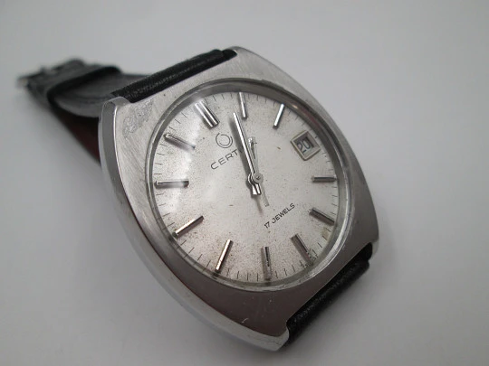 Certina. Stainless steel. Manual wind. Grey sphere. Calendar (date). Swiss. 1970's