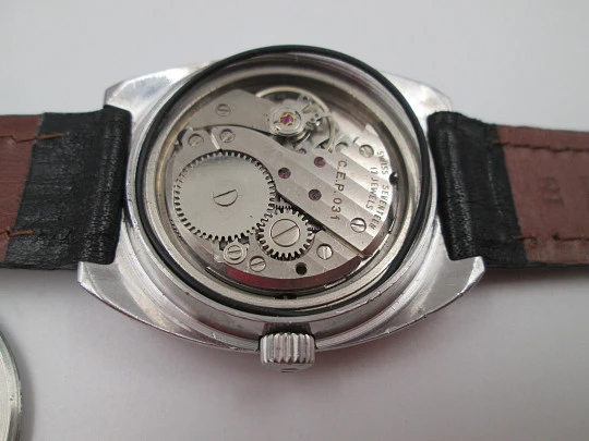Certina. Stainless steel. Manual wind. Grey sphere. Calendar (date). Swiss. 1970's