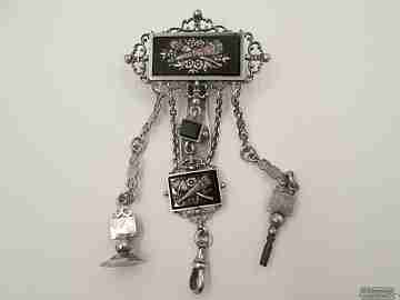 Chatelaine pocket watch. Onyx & silver metal. Key and seal. 1900. Cornucopia
