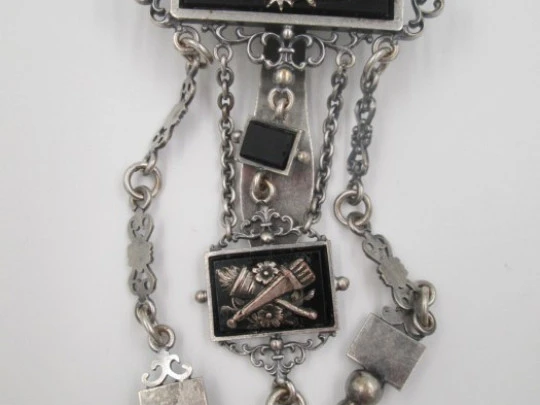 Chatelaine pocket watch. Onyx & silver metal. Key and seal. 1900. Cornucopia