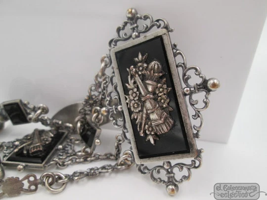 Chatelaine pocket watch. Onyx & silver metal. Key and seal. 1900. Cornucopia
