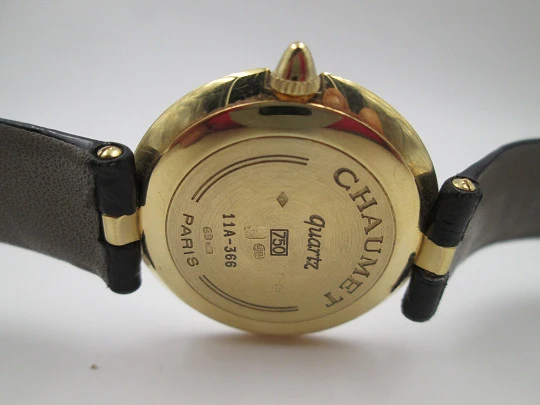 Chaumet París Horas Saltantes. Oro amarillo 18 quilates. Cuarzo. Correa piel. Suiza. 2000