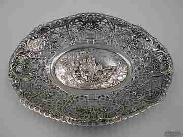 Cherubs tray. 800 sterling silver. Openwork. Flowers baskets. 1910