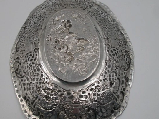 Cherubs tray. 800 sterling silver. Openwork. Flowers baskets. 1910