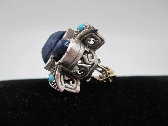 Chevalier style women's ring. Sterling silver & 18k gold. Turquoises and lapis lazuli. 1950's